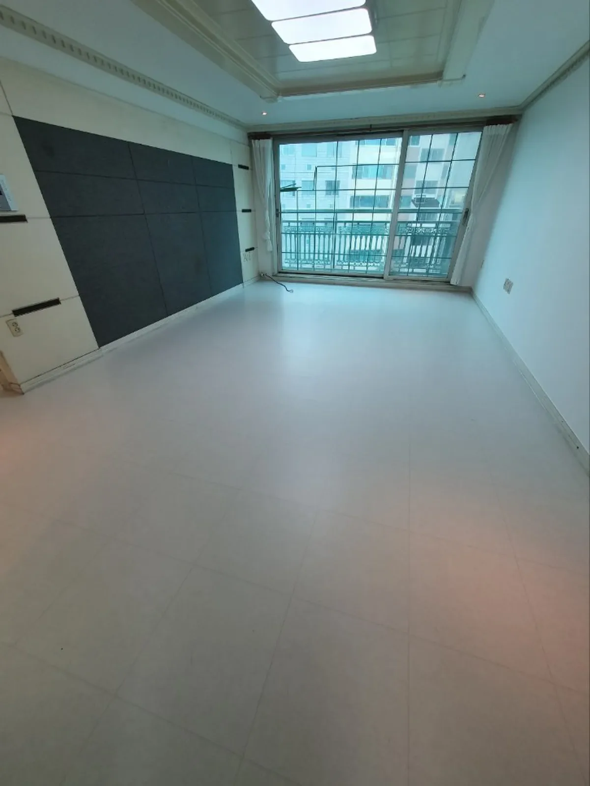 대리석무늬 강마루 장판시공 시공 현장 1 순인테리어